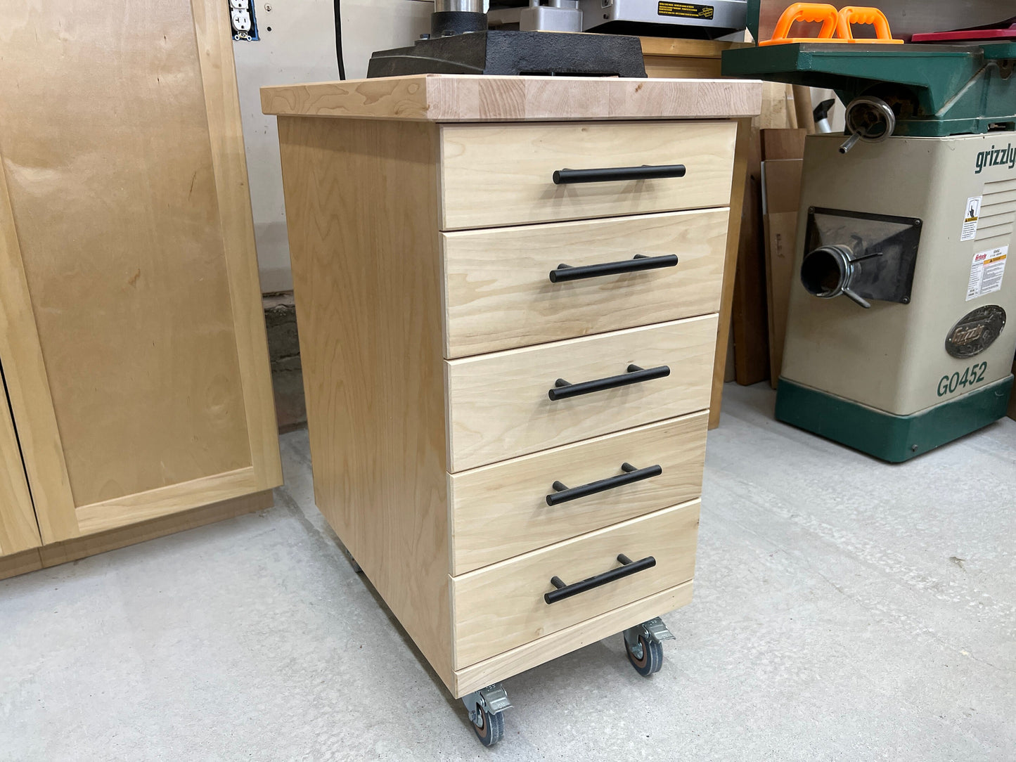 Mobile Tool stand / Drill Press Stand