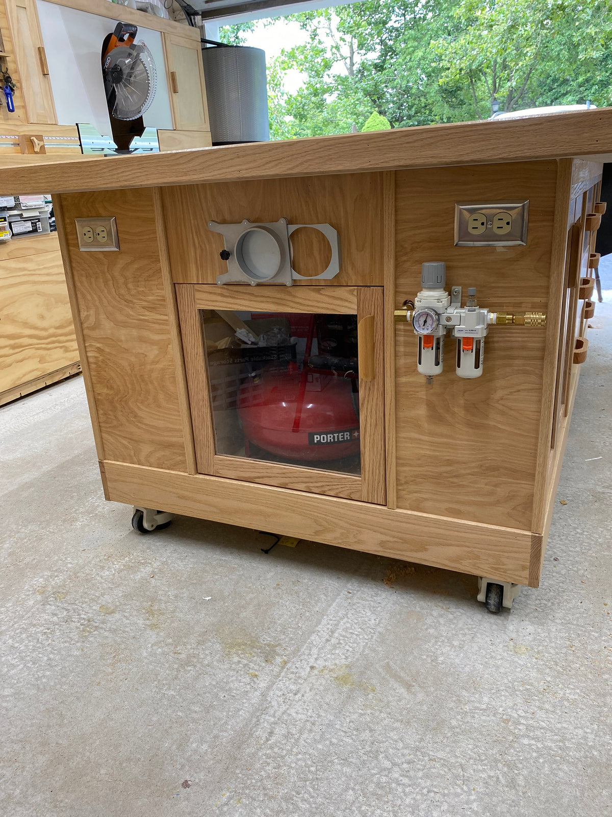 Mobile Workbench / Assembly Table / Outfeed Table – Artisan Made Builds